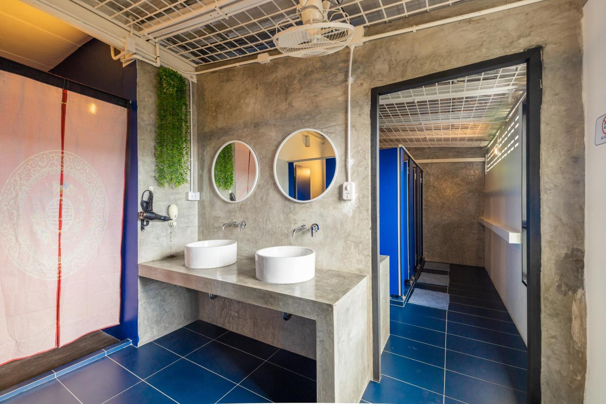 Marco Polo Phuket Poshtel & Bistro Hostel Cameră foto